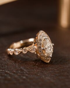 gold diamond ring